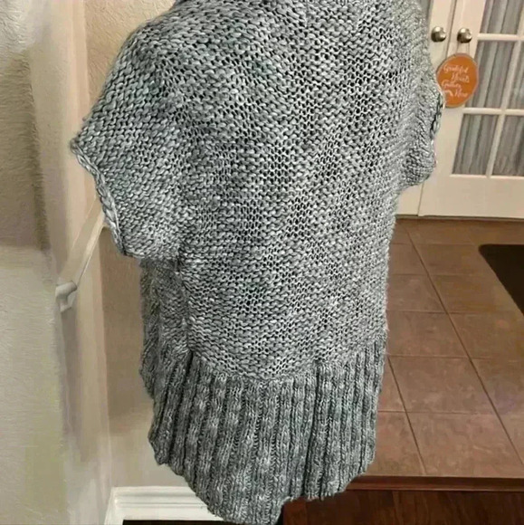 Decree Gray with Silver Metallic Threads Open Cardigan Size M - Picture 15 of 15